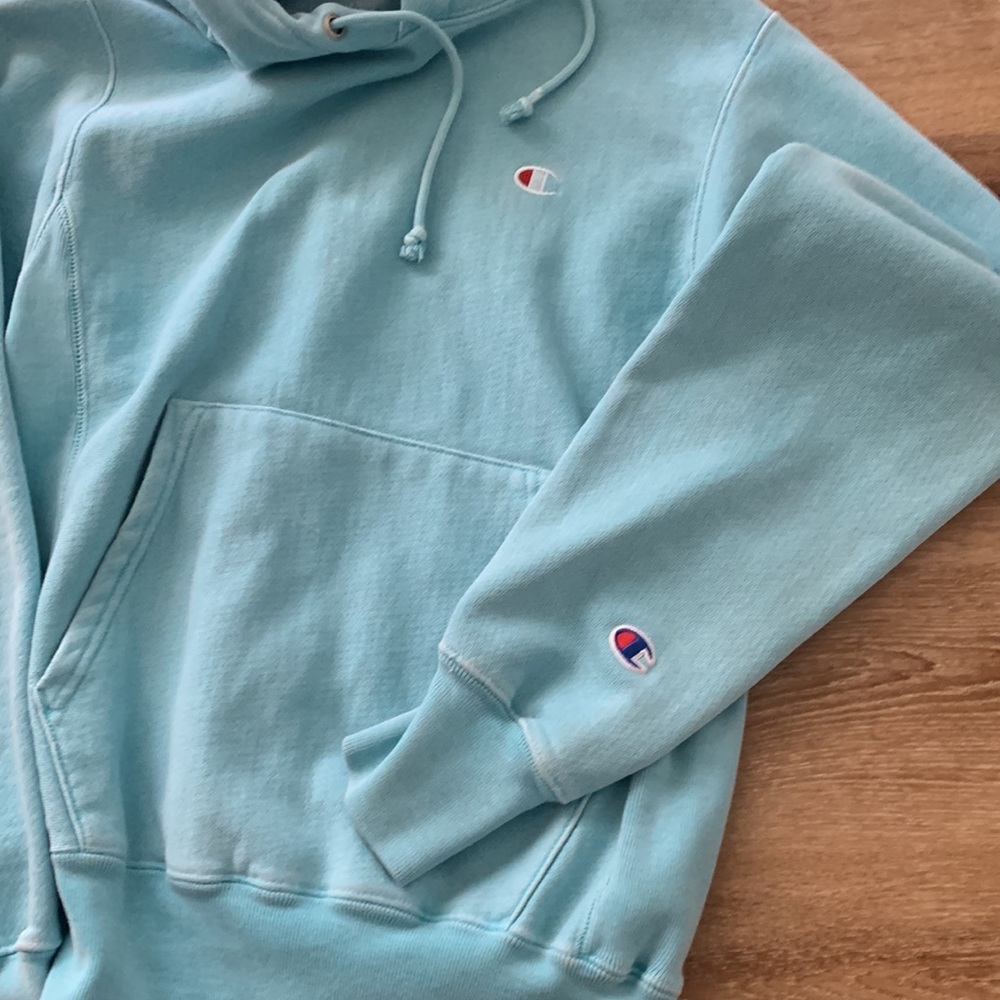 Women’s Champion hoodie XS - Picture 3 of 6